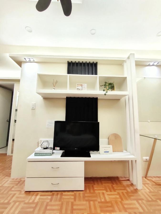 Topaz 1 Bedroom Suite Orochi Staycation Ph At Centrio Towers カガヤン・デ・オロ エクステリア 写真